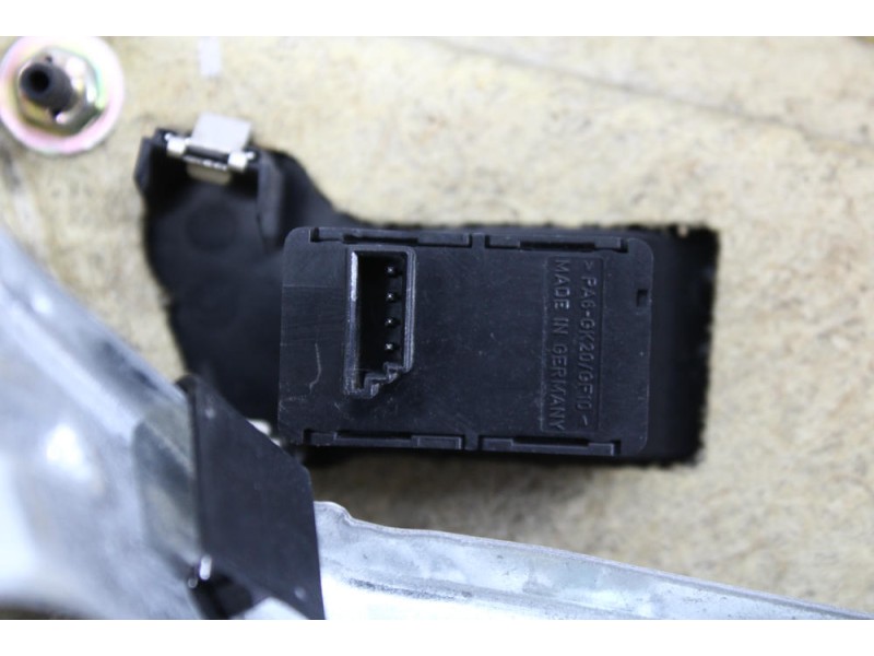 Recambio de guarnecido puerta trasera derecha para bmw 5 (e60) 530 d referencia OEM IAM 7079366  