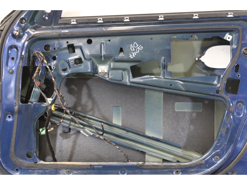 Recambio de puerta delantera derecha para bmw 5 (e60) 530 d referencia OEM IAM   