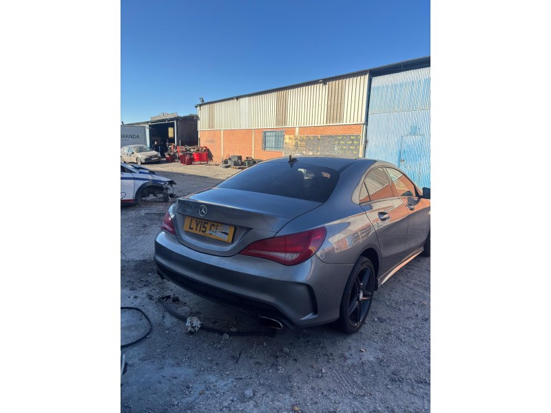 mercedes-benz cla coupé (c117) del año 2015