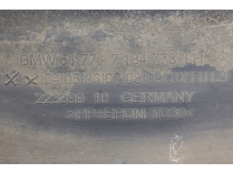 Recambio de faldon lateral izquierdo para bmw 5 (f10) 520 d referencia OEM IAM 7184773LH  