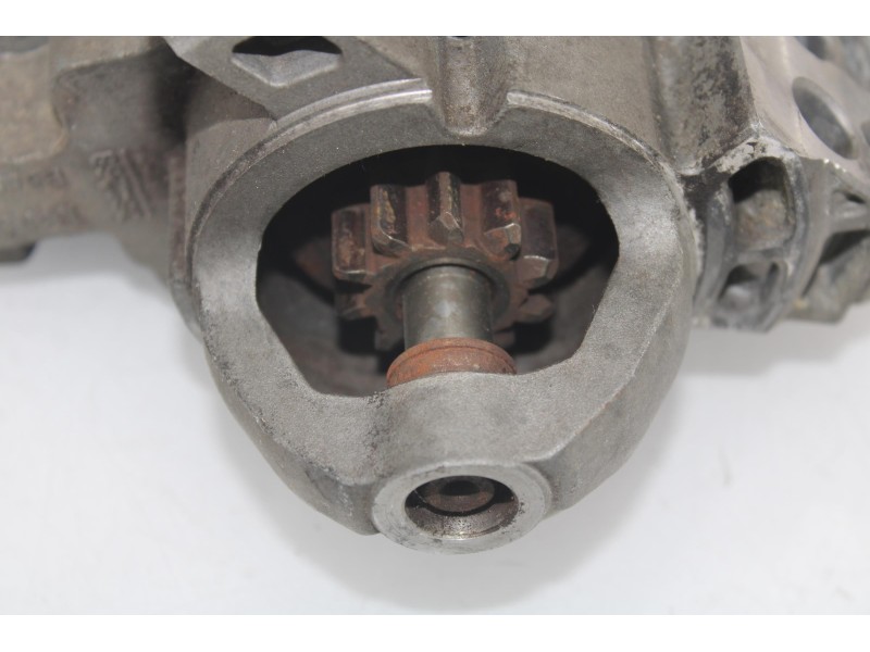 Recambio de motor arranque para bmw serie 5 lim. (f10) 520d referencia OEM IAM 12417801203  