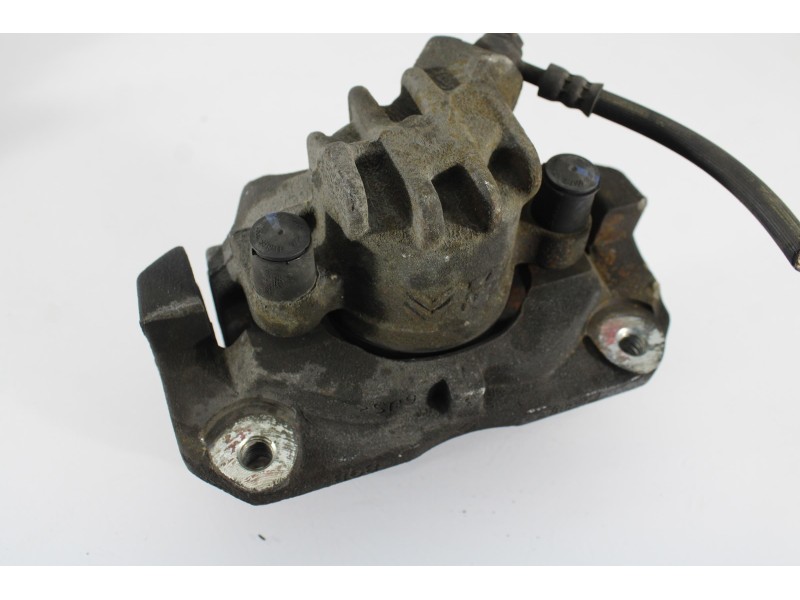 Recambio de pinza freno delantera derecha para citroën c5 hdi160 seduct 2.0 referencia OEM IAM 3693D.D.  