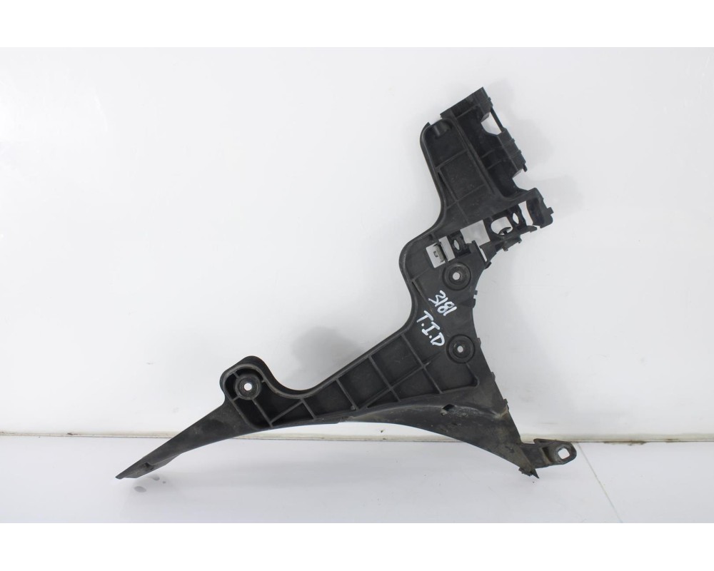 Recambio de soporte paragolpes para audi a3 cabriolet (8p) ambition referencia OEM IAM 8P7807377A  