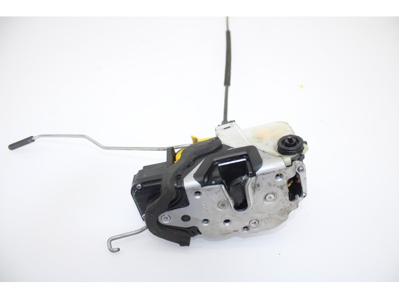 Recambio de cerradura puerta trasera izquierda para opel astra j lim. selective referencia OEM IAM 13579555  