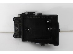 Recambio de soporte bateria para mazda 2 lim. () luxury referencia OEM IAM D09H56041  