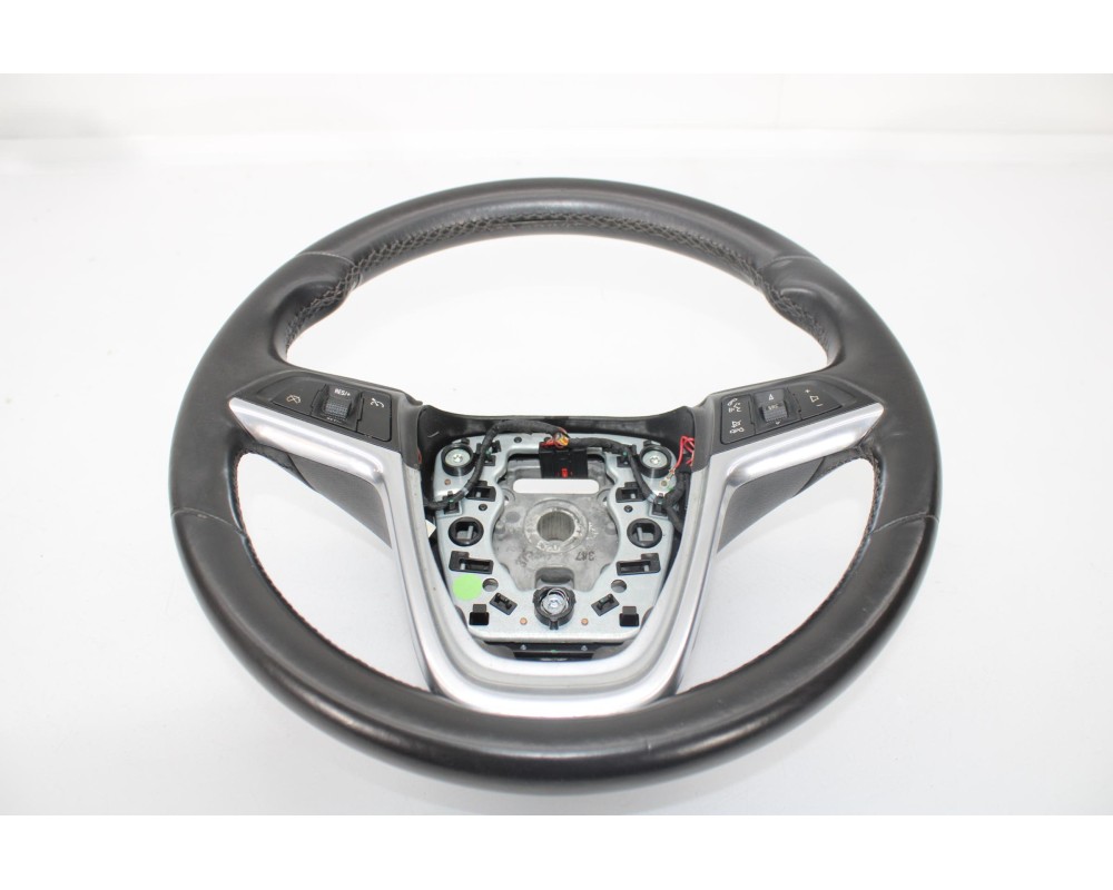 Recambio de volante para opel insignia berlina edition referencia OEM IAM 13316547  