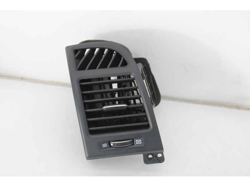 Recambio de rejilla aireadora para hyundai santa fe (bm) 2.2 crdi style 4x4 referencia OEM IAM 974902B900  