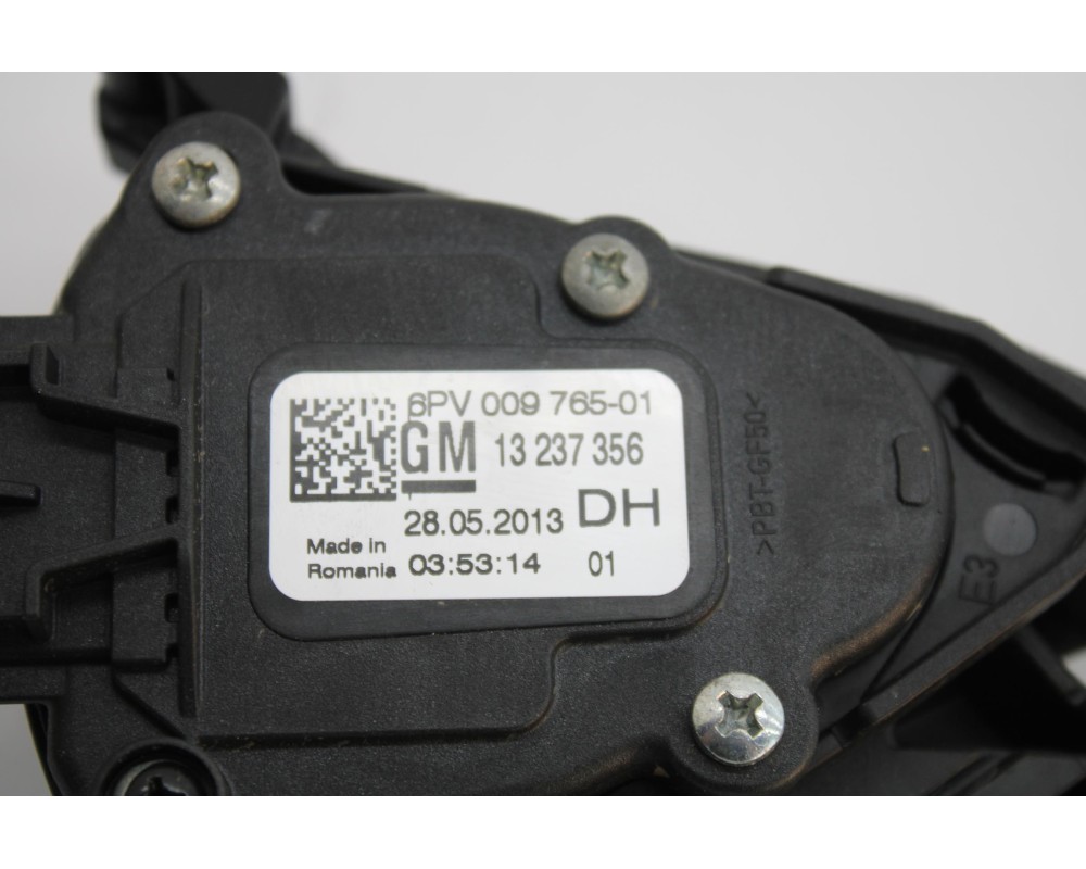 Recambio de pedal acelerador para opel insignia berlina expression referencia OEM IAM 13237356  