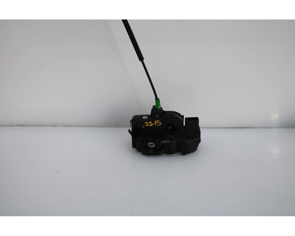 Recambio de cerradura puerta trasera izquierda para opel insignia berlina expression referencia OEM IAM 3023881  