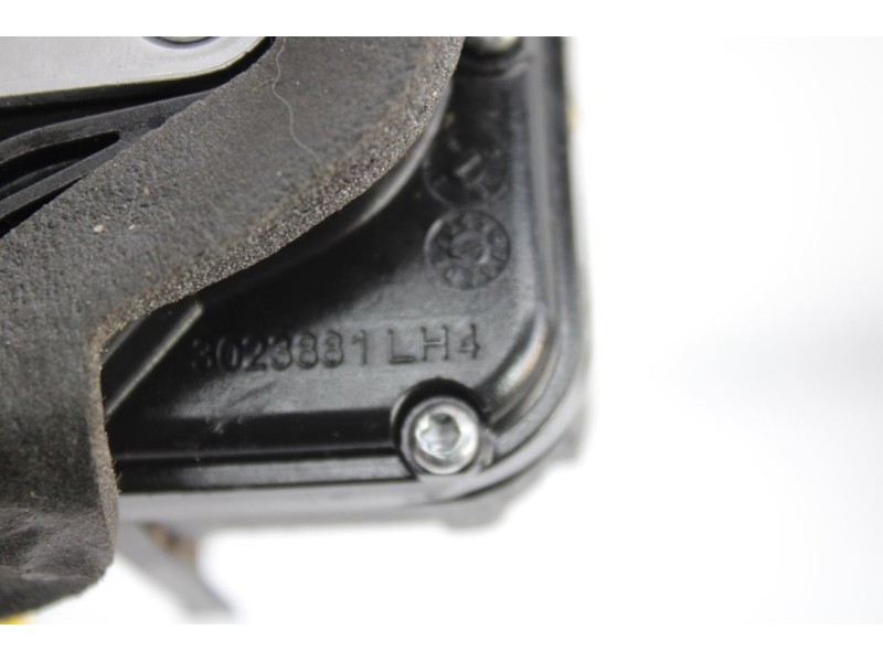 Recambio de cerradura puerta trasera izquierda para opel insignia berlina expression referencia OEM IAM 3023881  