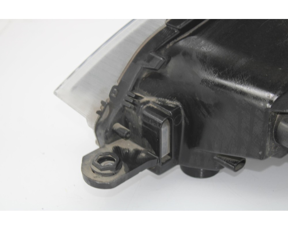 Recambio de faro derecho para seat toledo (kg3) style referencia OEM IAM 044890  