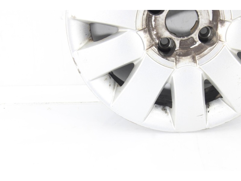 Recambio de llanta para citroën xsara picasso 2.0 hdi exclusive referencia OEM IAM 45072  