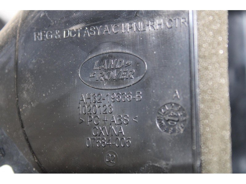 Recambio de rejilla aireadora para land rover range rover sport v6 td s referencia OEM IAM AH3219636B  