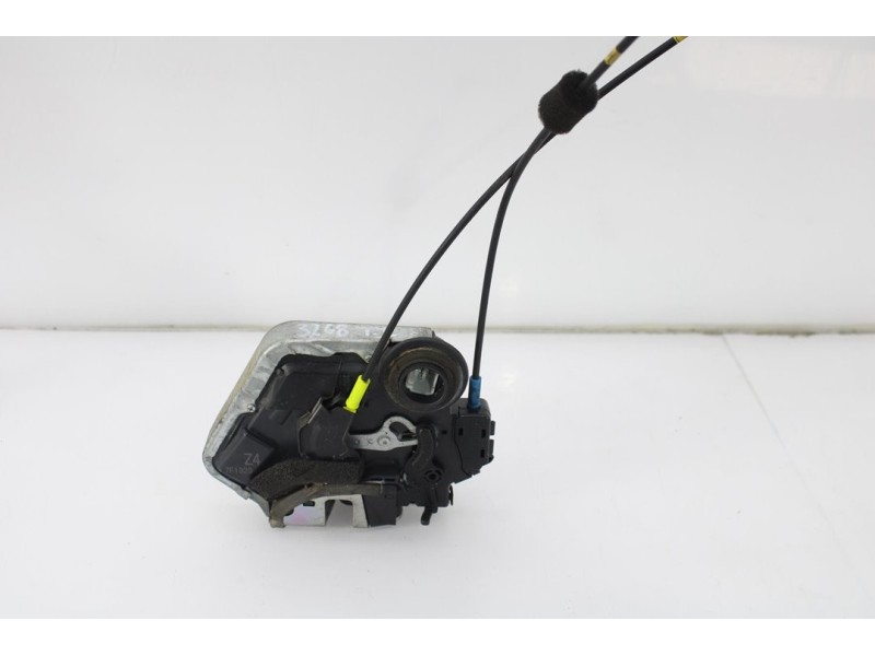 Recambio de cerradura puerta trasera izquierda para toyota land cruiser (j12) 3.0 d4-d vx referencia OEM IAM 7F1323  