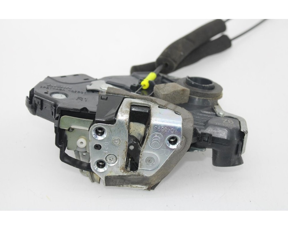 Recambio de cerradura puerta delantera derecha para toyota land cruiser (j12) 3.0 d4-d vx referencia OEM IAM 7F1205  