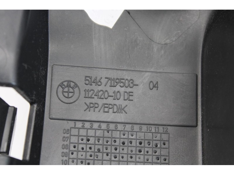 Recambio de soporte izquierdo bandeja maletero para bmw serie 1 berlina (e81/e87) 116d referencia OEM IAM 11242010  