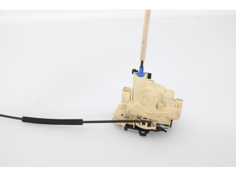 Recambio de cerradura puerta delantera derecha para fiat panda van iii referencia OEM IAM 520184640  