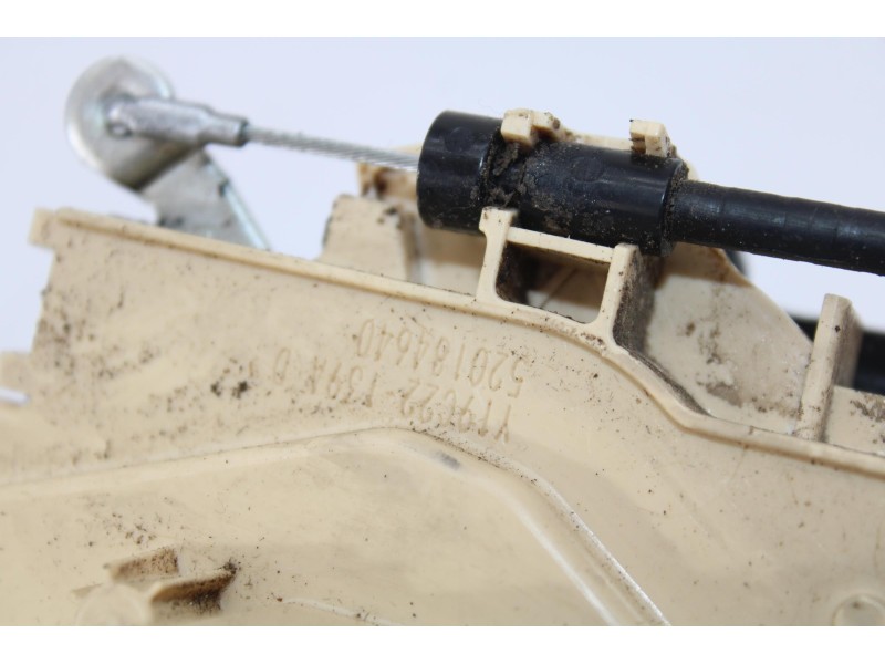 Recambio de cerradura puerta delantera derecha para fiat panda van iii referencia OEM IAM 520184640  