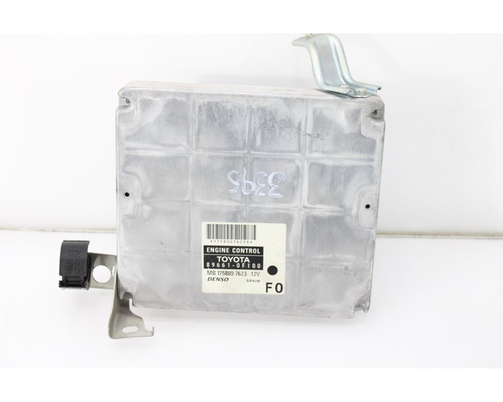 Recambio de centralita motor uce para toyota corolla verso (r1) 2.2 d-4d luna referencia OEM IAM 896610F100  