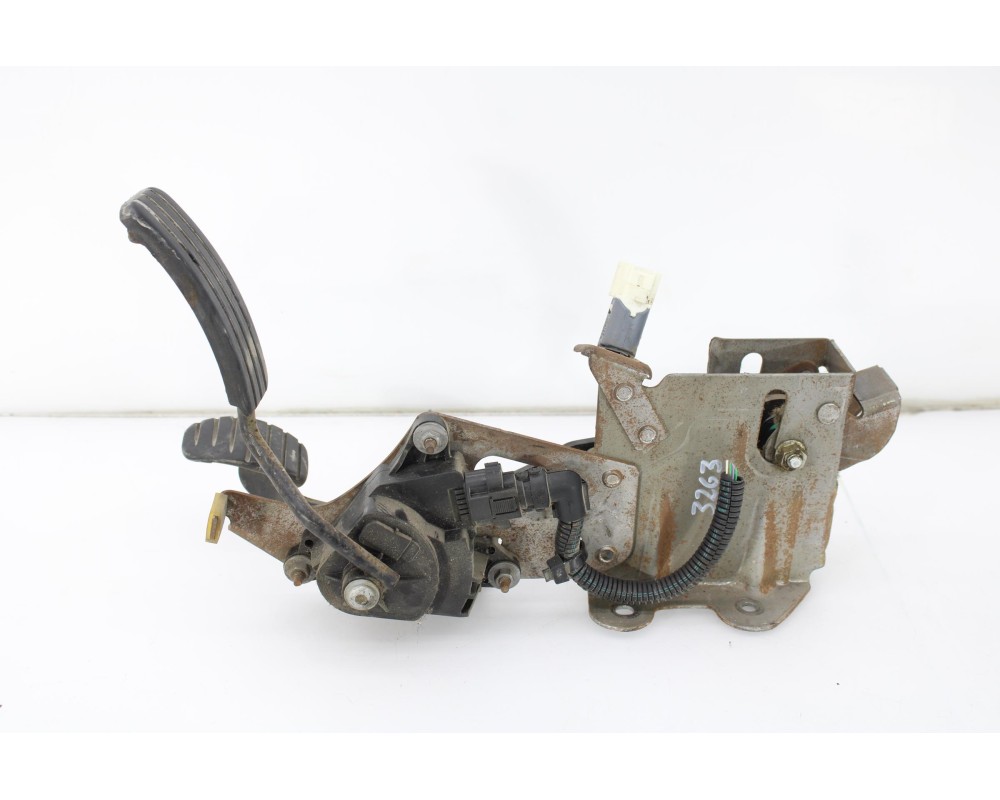 Recambio de pedal acelerador para renault kangoo dynamique referencia OEM IAM 30008720  