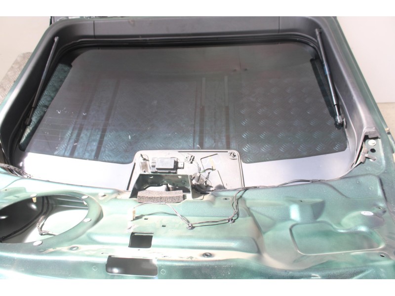 Recambio de porton trasero para land rover range rover sport v6 td s referencia OEM IAM 4050TVERDE  