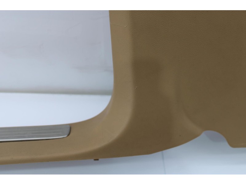 Recambio de rodapie izquierdo inferior para porsche cayenne (typ 9pa1) s referencia OEM IAM 7L0853369E  