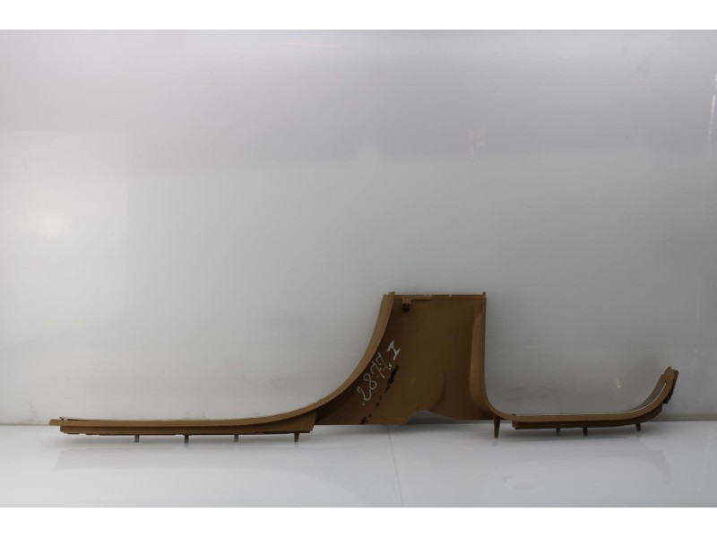 Recambio de rodapie izquierdo inferior para porsche cayenne (typ 9pa1) s referencia OEM IAM 7L0853369E  