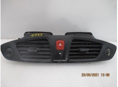 Recambio de rejilla aireadora para renault scenic iii 1.5 dci diesel fap referencia OEM IAM 682600031  