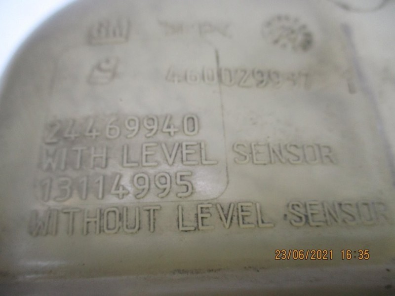 Recambio de deposito expansion para opel astra gtc sport referencia OEM IAM 24469940  