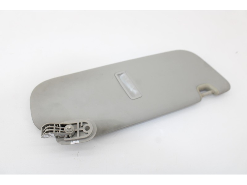 Recambio de parasol izquierdo para kia cee´d drive referencia OEM IAM 4431IZ.  