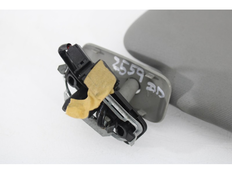 Recambio de parasol derecho para volkswagen touareg (7la) tdi v6 referencia OEM IAM 7L6857552BS  