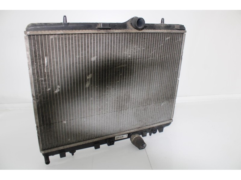 Recambio de radiador agua para peugeot 207 xs referencia OEM IAM 848960100  