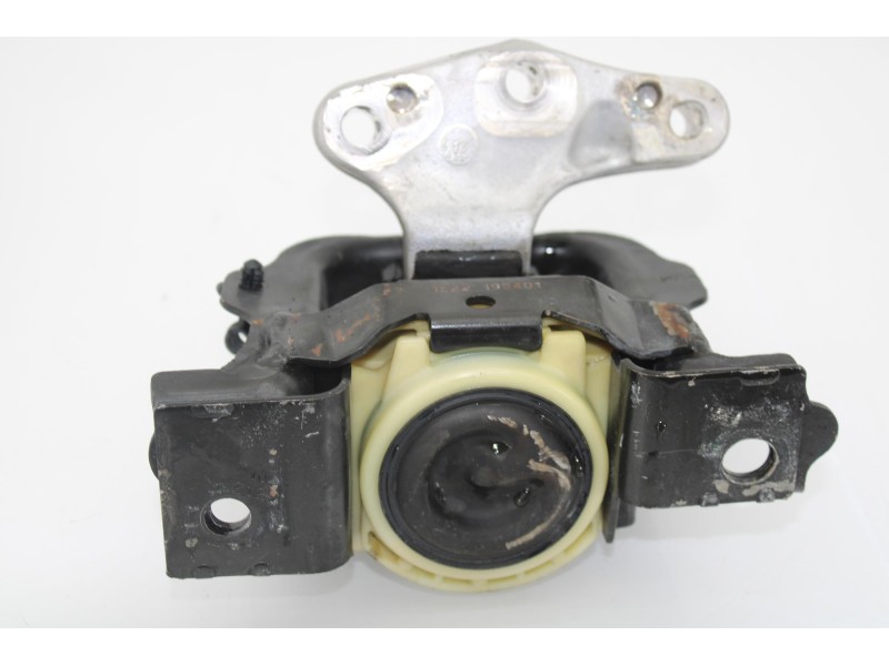 Recambio de soporte motor para peugeot 3008 active referencia OEM IAM 9683181180  