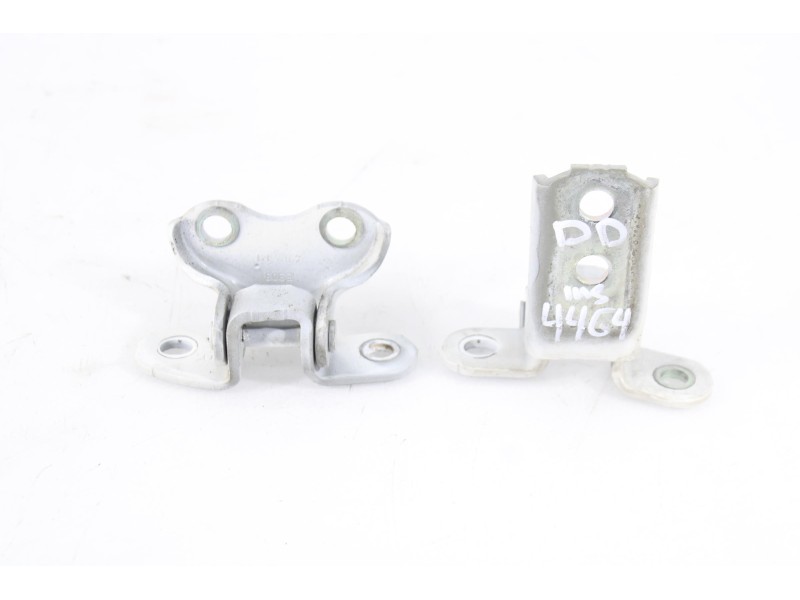 Recambio de bisagra puerta delantera derecha para toyota auris active referencia OEM IAM 4464DD  