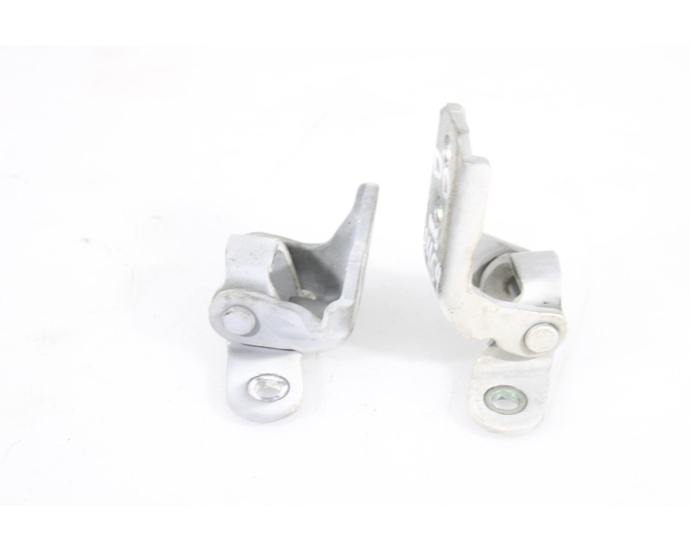 Recambio de bisagra puerta delantera derecha para toyota auris active referencia OEM IAM 4464DD  