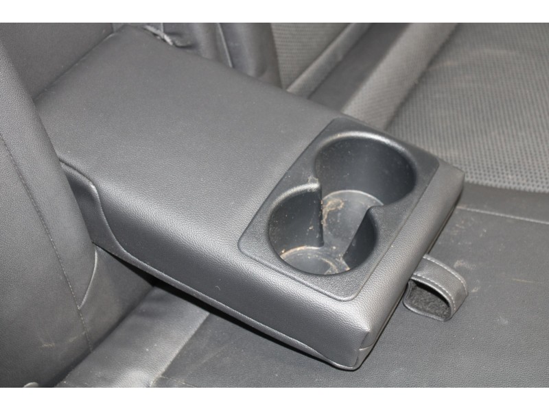 Recambio de asientos traseros para hyundai ix35 style awd referencia OEM IAM 4051PIELNEGRO  