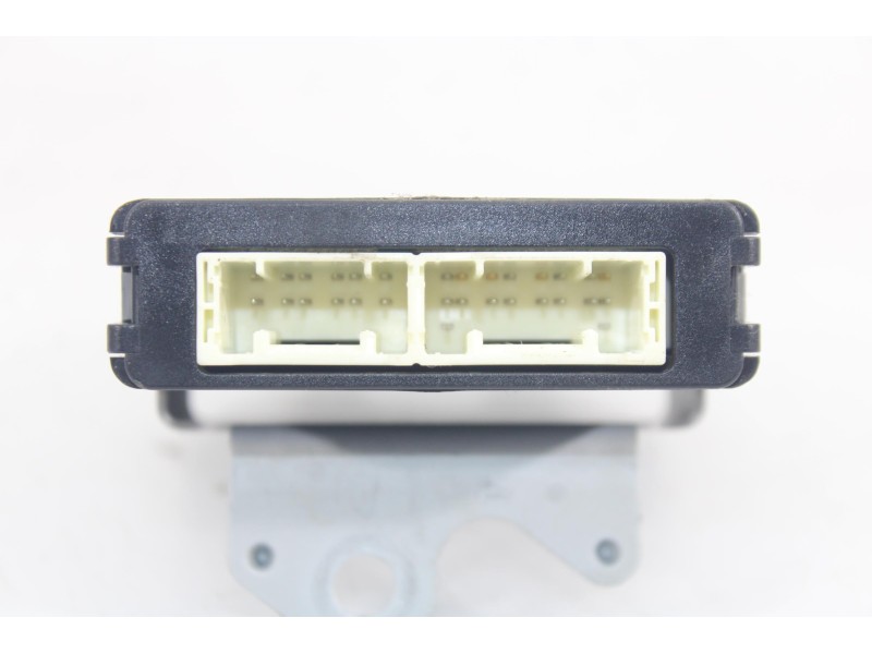 Recambio de centralita confort para toyota auris active referencia OEM IAM 8969002010  