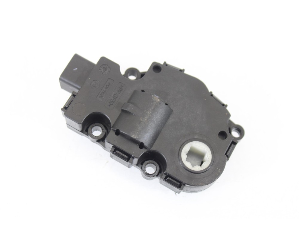 Recambio de motor trampilla calefaccion para bmw serie 1 cabrio (e88) 118d referencia OEM IAM CZ11393010304  