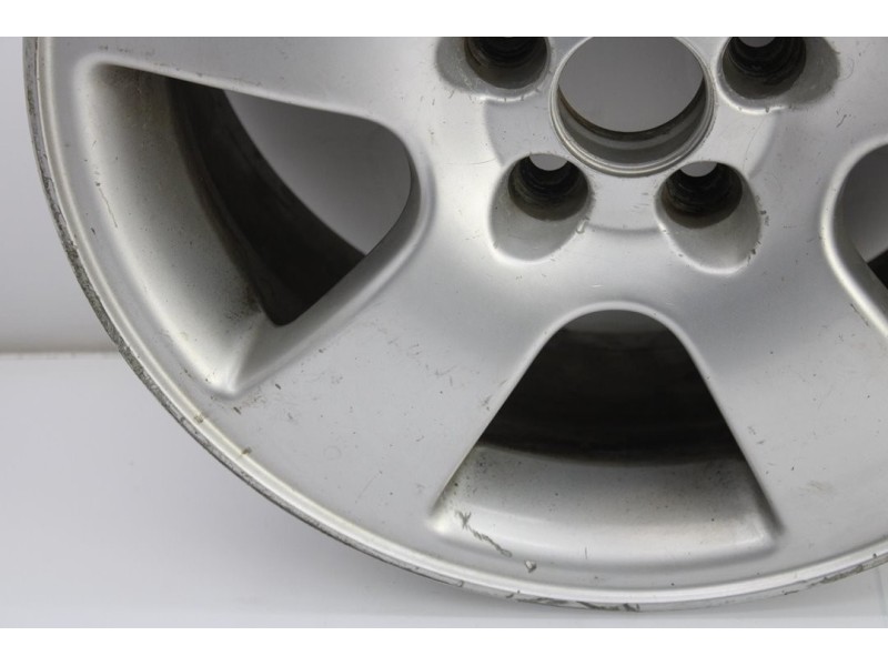 Recambio de llanta para hyundai tucson (jm) 2.0 crdi comfort (4wd) referencia OEM IAM 529102E330  