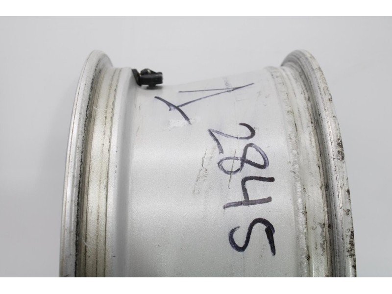 Recambio de llanta para peugeot 3008 access referencia OEM IAM 9673738577  