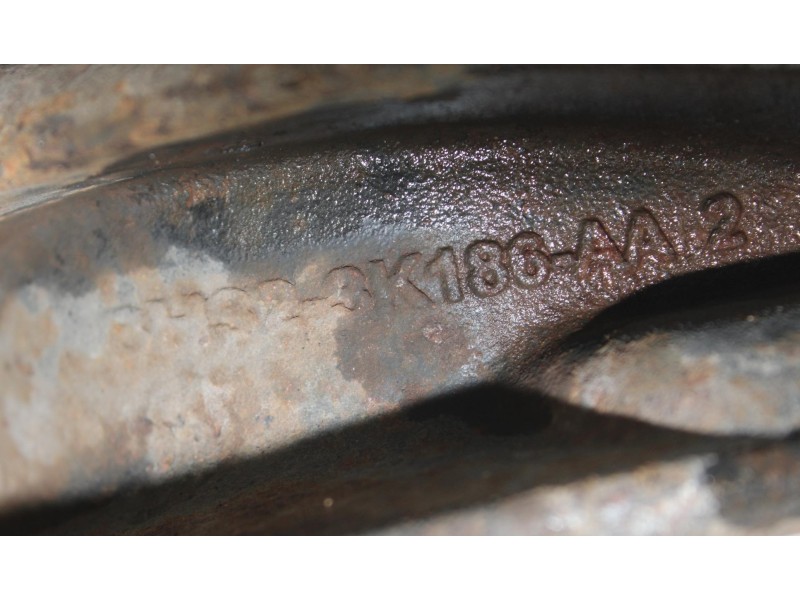 Recambio de mangueta delantera izquierda para land rover range rover sport v6 td s referencia OEM IAM 8H323K186AA  