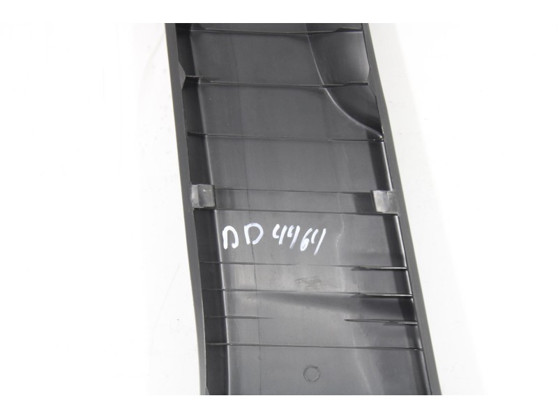 Recambio de guarnecido inferior pilar b para toyota auris active referencia OEM IAM 4464DD  