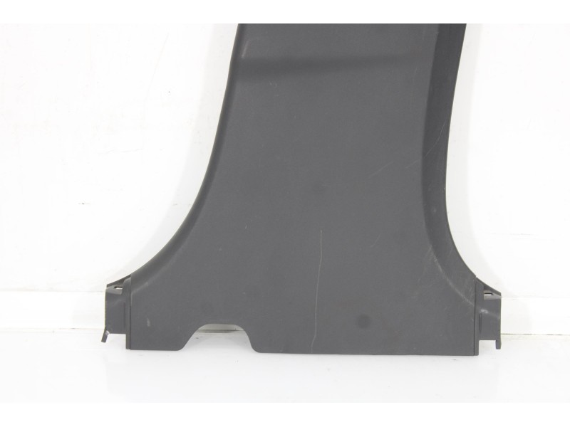 Recambio de guarnecido inferior pilar b para toyota auris active referencia OEM IAM 4464DD  