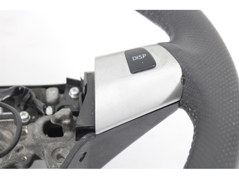 Recambio de volante para toyota auris active referencia OEM IAM 8425002050  