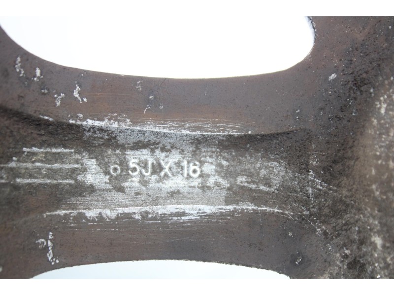 Recambio de llanta para kia opirus básico referencia OEM IAM 45001  