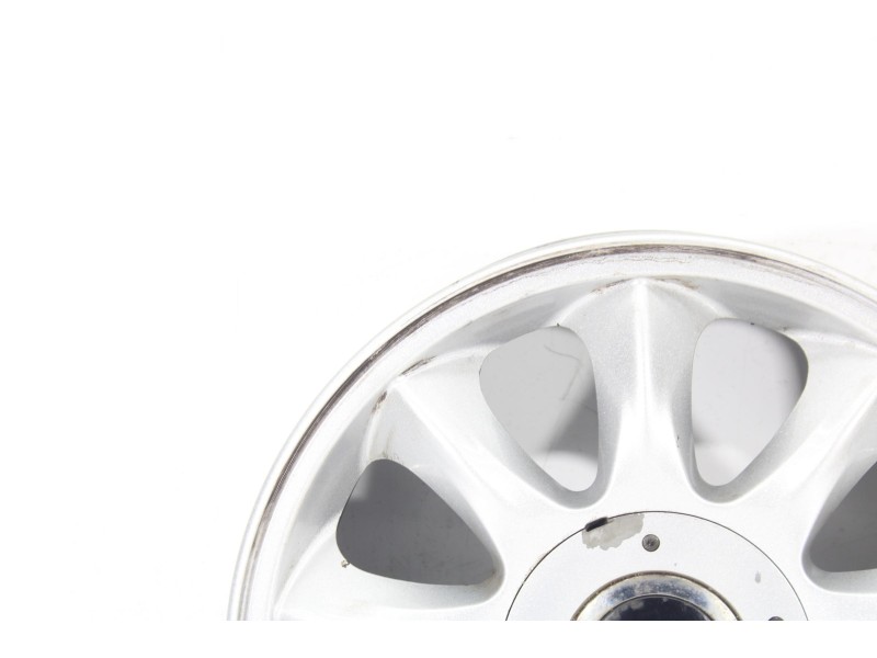 Recambio de llanta para kia opirus básico referencia OEM IAM 45002  