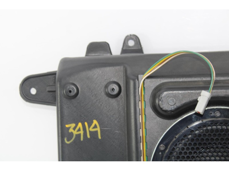 Recambio de altavoz subwoofer para jeep patriot limited referencia OEM IAM 56040713AB  