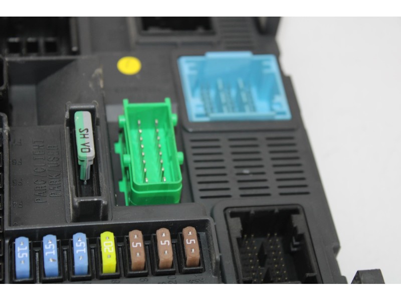 Recambio de caja reles / fusibles para peugeot 208 active referencia OEM IAM 9678355980  