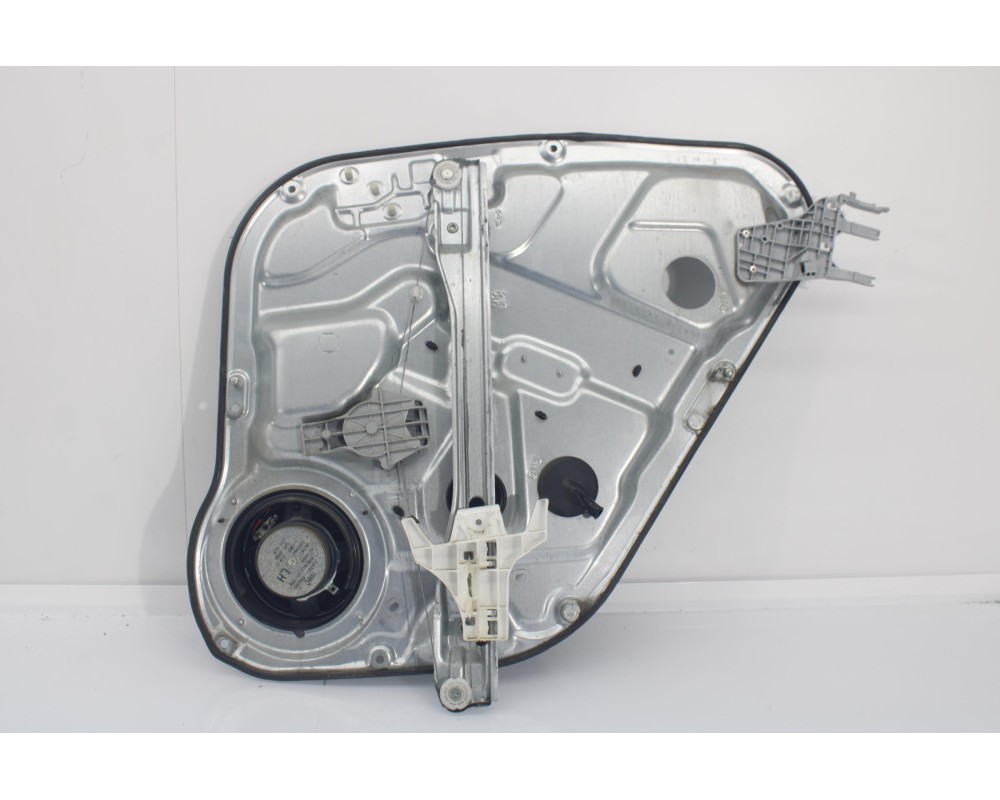 Recambio de elevalunas trasero izquierdo para hyundai santa fe (bm) 2.2 crdi style 4x4 referencia OEM IAM 834702B030  