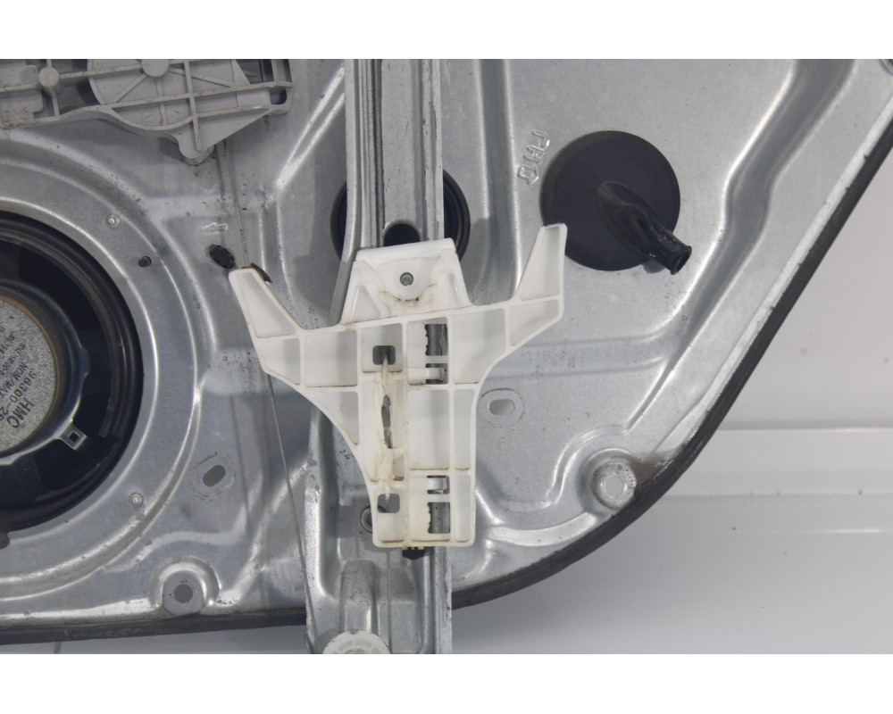 Recambio de elevalunas trasero izquierdo para hyundai santa fe (bm) 2.2 crdi style 4x4 referencia OEM IAM 834702B030  